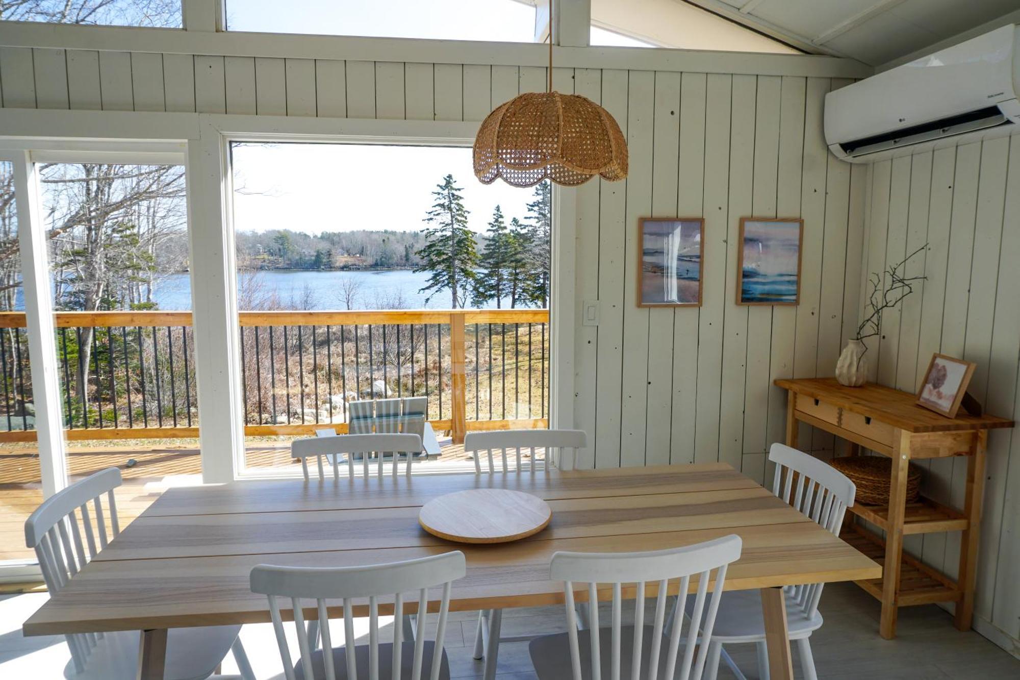 Blissful Oceanfront Cottage In Port Mouton Εξωτερικό φωτογραφία